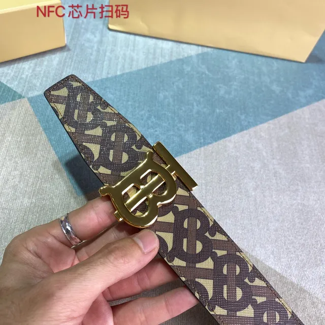 Burberry TB Monogram বেল্ট বাদামী বেইজ সোনালি-টোন বাকল ক্যানভাস বেল্ট 7