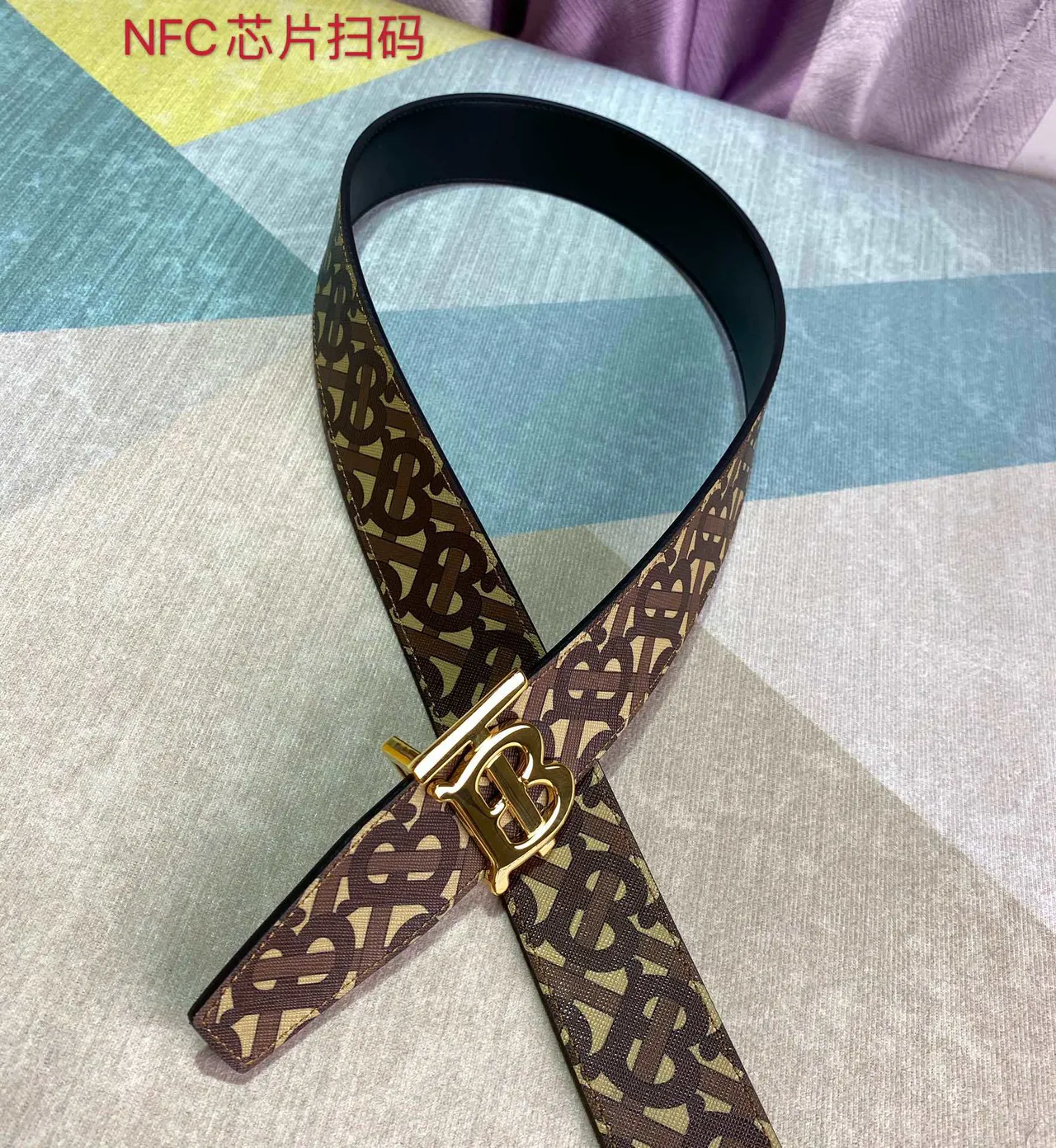 Burberry TB Monogram বেল্ট বাদামী বেইজ সোনালি-টোন বাকল ক্যানভাস বেল্ট 8