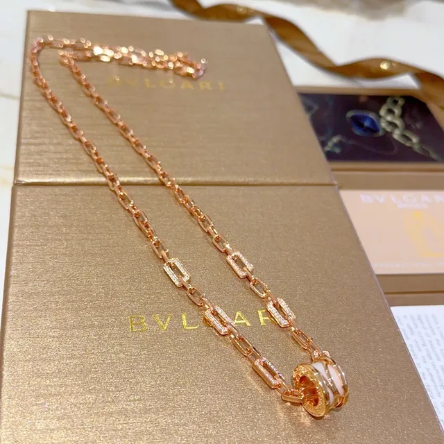 Bvlgari B.zero1 गुलाबी सोना और सफेद सिरेमिक डायमंड नेकलेस 6