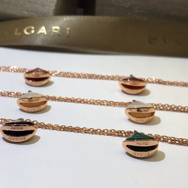 Bvlgari Divas’ Dream Fan-Shaped Stone Pendant Bracelets 2