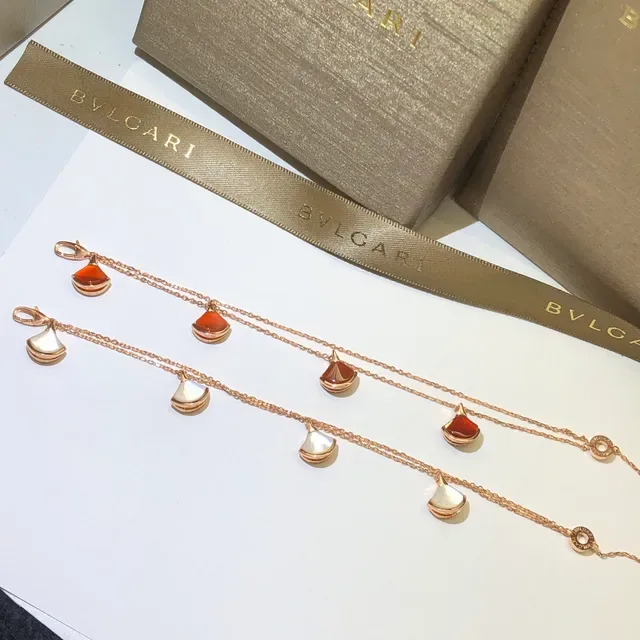 Bvlgari Divas’ Dream Fan-Shaped Stone Pendant Bracelets 6