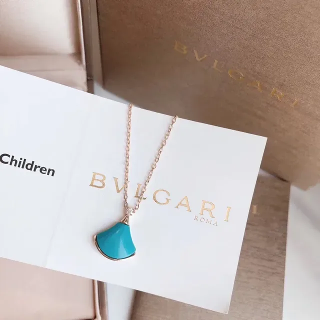 Bvlgari Divas’ Dream collar con colgante de abanico turquesa 4