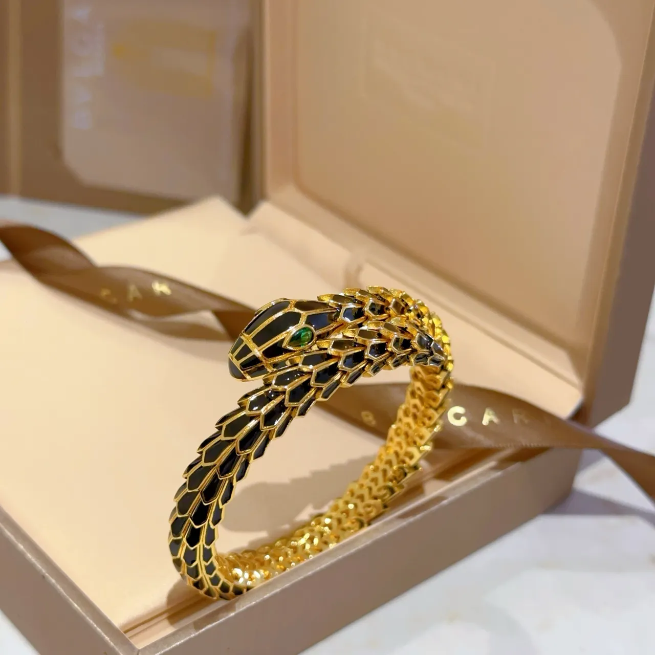 Bvlgari Serpenti Black Enamel and Emerald Eye Gold Bracelet 7