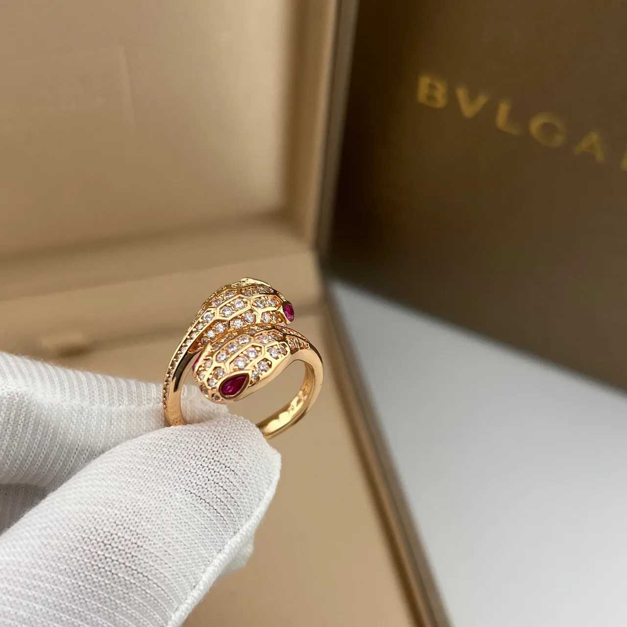 Bvlgari Serpenti Gold Silver Coiled Serpent Motif Pavé-Set Crystals Ring 6