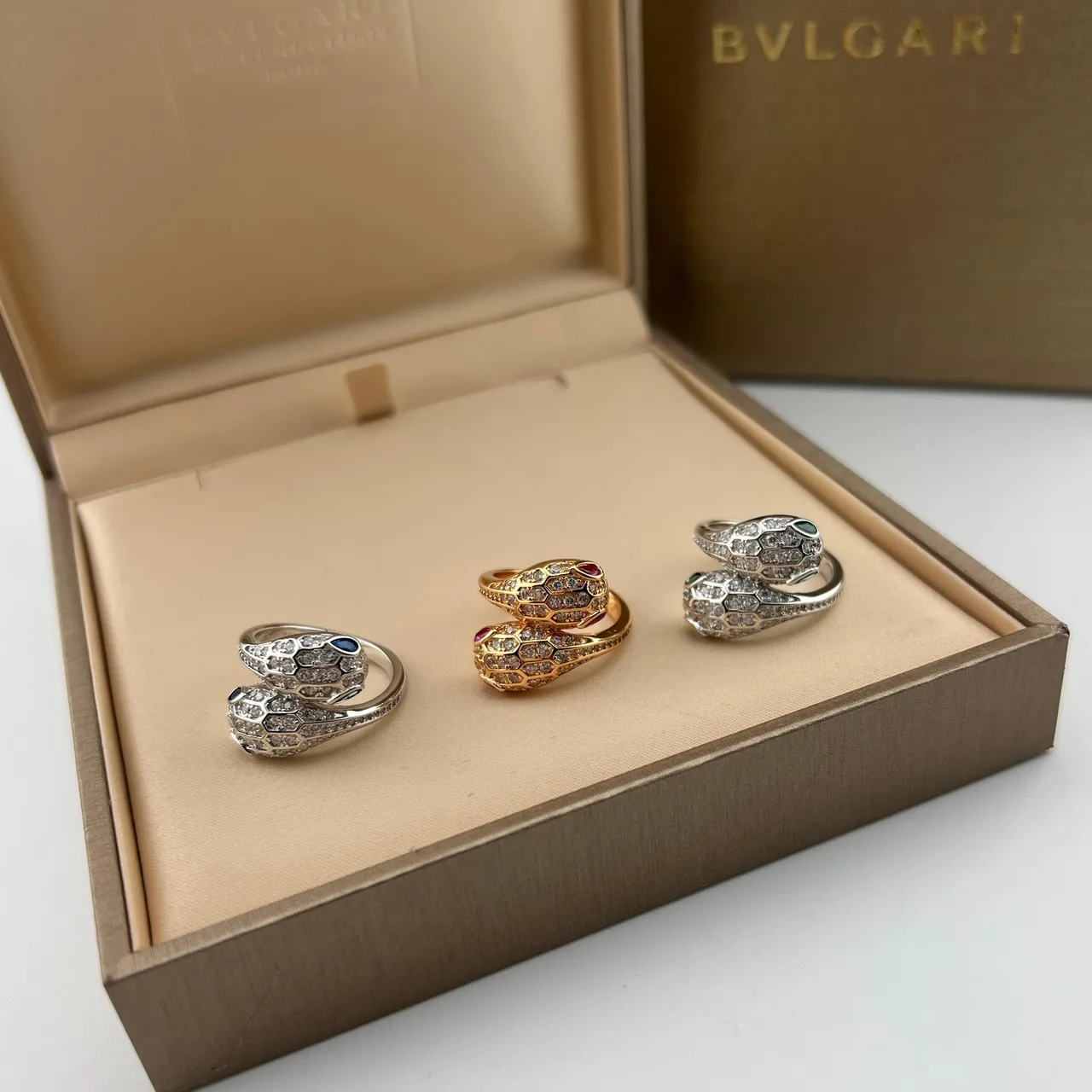 Bvlgari Serpenti Gold Silver Coiled Serpent Motif Pavé-Set Crystals Ring 7