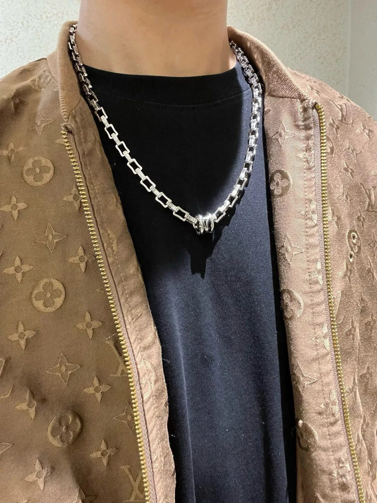 Bvlgari 蛇形灵感 扭曲扣 银色链条项链 5