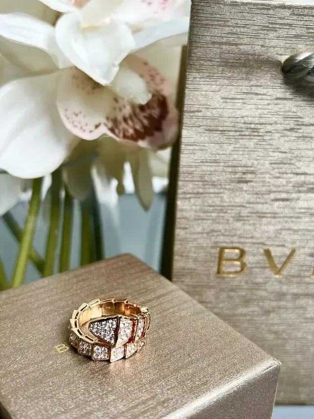 Bvlgari Serpenti Pavé Diamond Rose Gold Ring 2