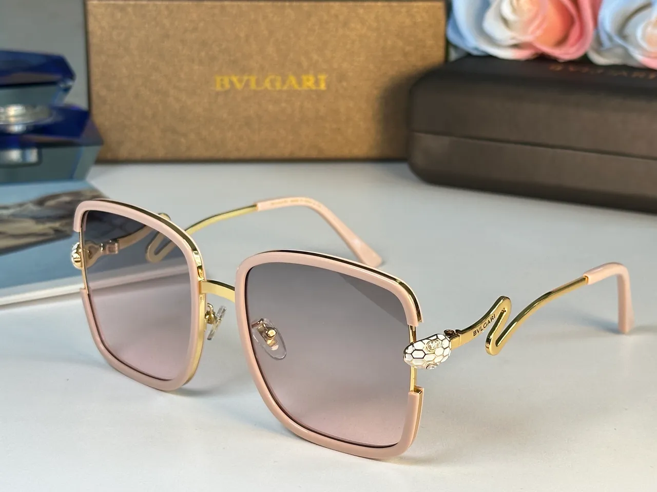 Bvlgari Serpenti चौकोर ग्रेडिएंट लेंस सनग्लासेस 8