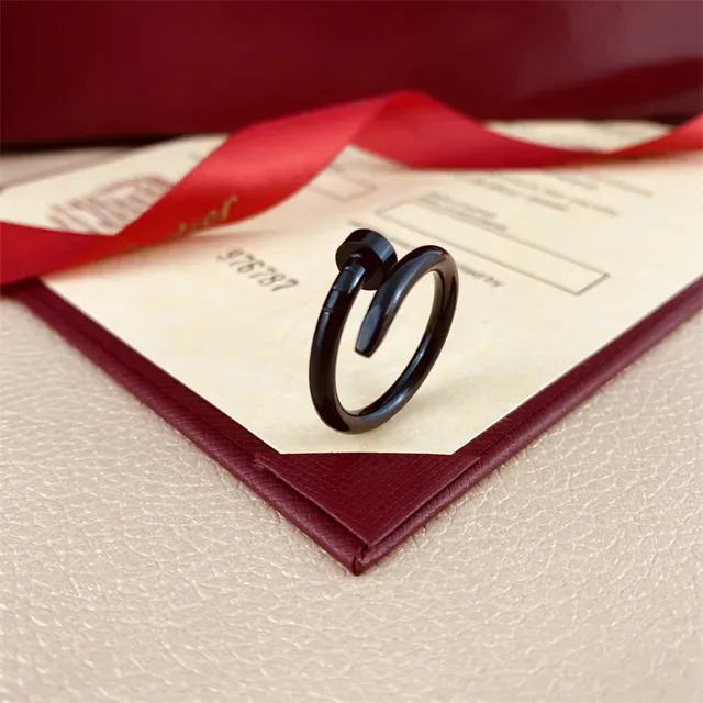 Cartier Juste un Clou Spiral Multi-Band Rose Gold Pavé Diamond Rings 2