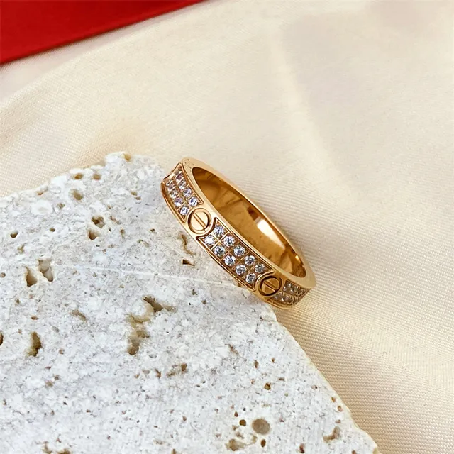 Cartier Love Ring पावे स्क्रू मोटिफ स्टैकेबल अंगूठियां 2