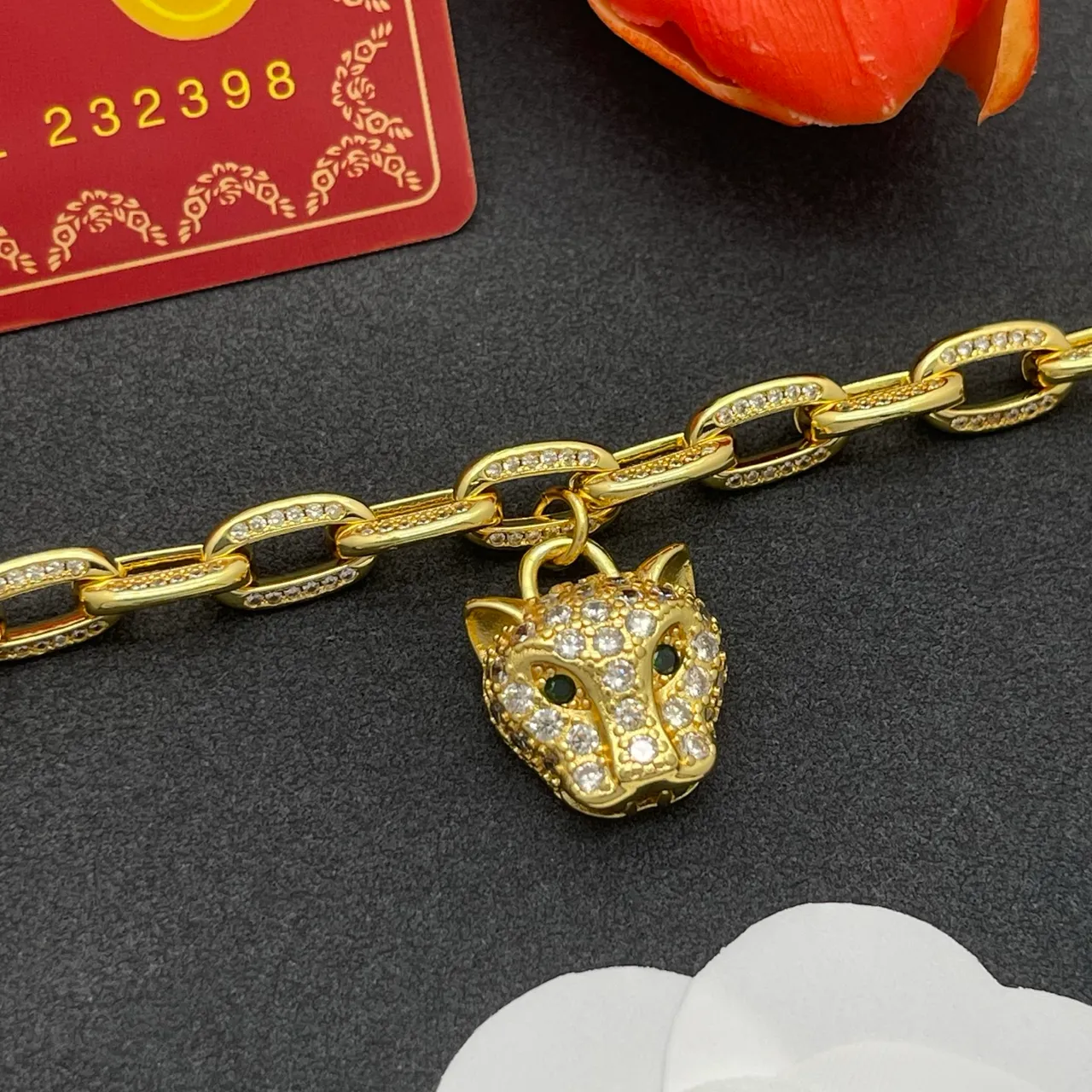 Cartier Panthère de Cartier Pavé tête de panthère bracelet en chaîne en or 7