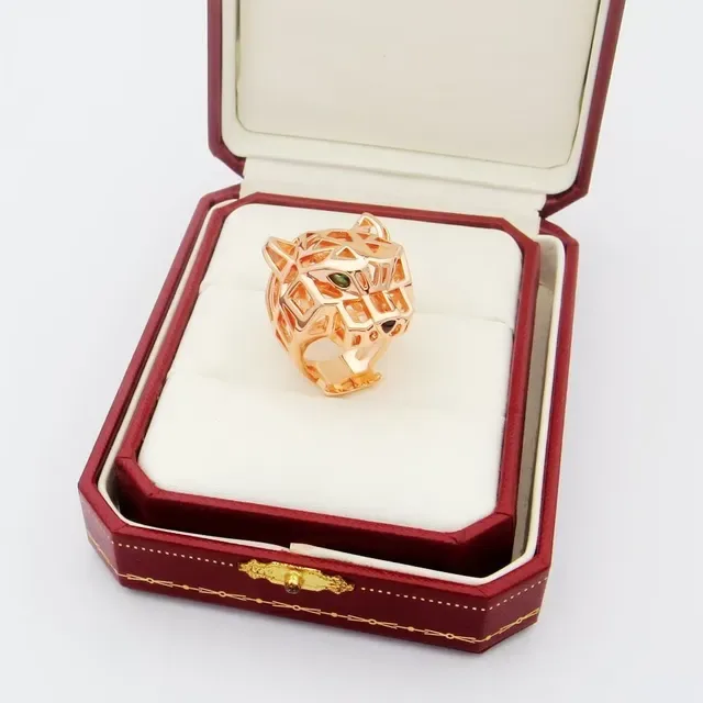Cartier Panthère de Cartier 白金 绿宝石 黑豹戒指 5