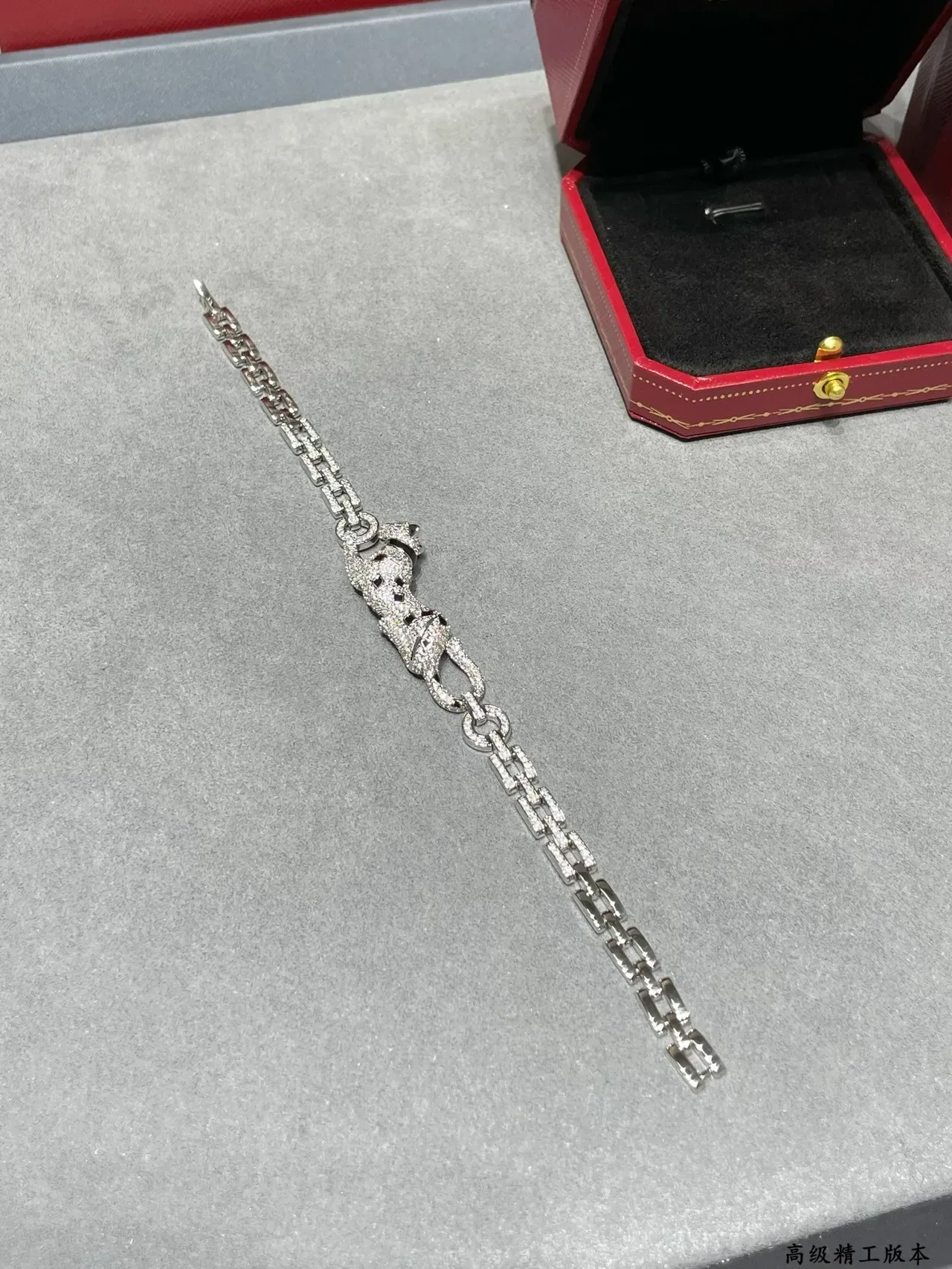 Pulsera Cartier Panthère diamantes pavé Panther 3