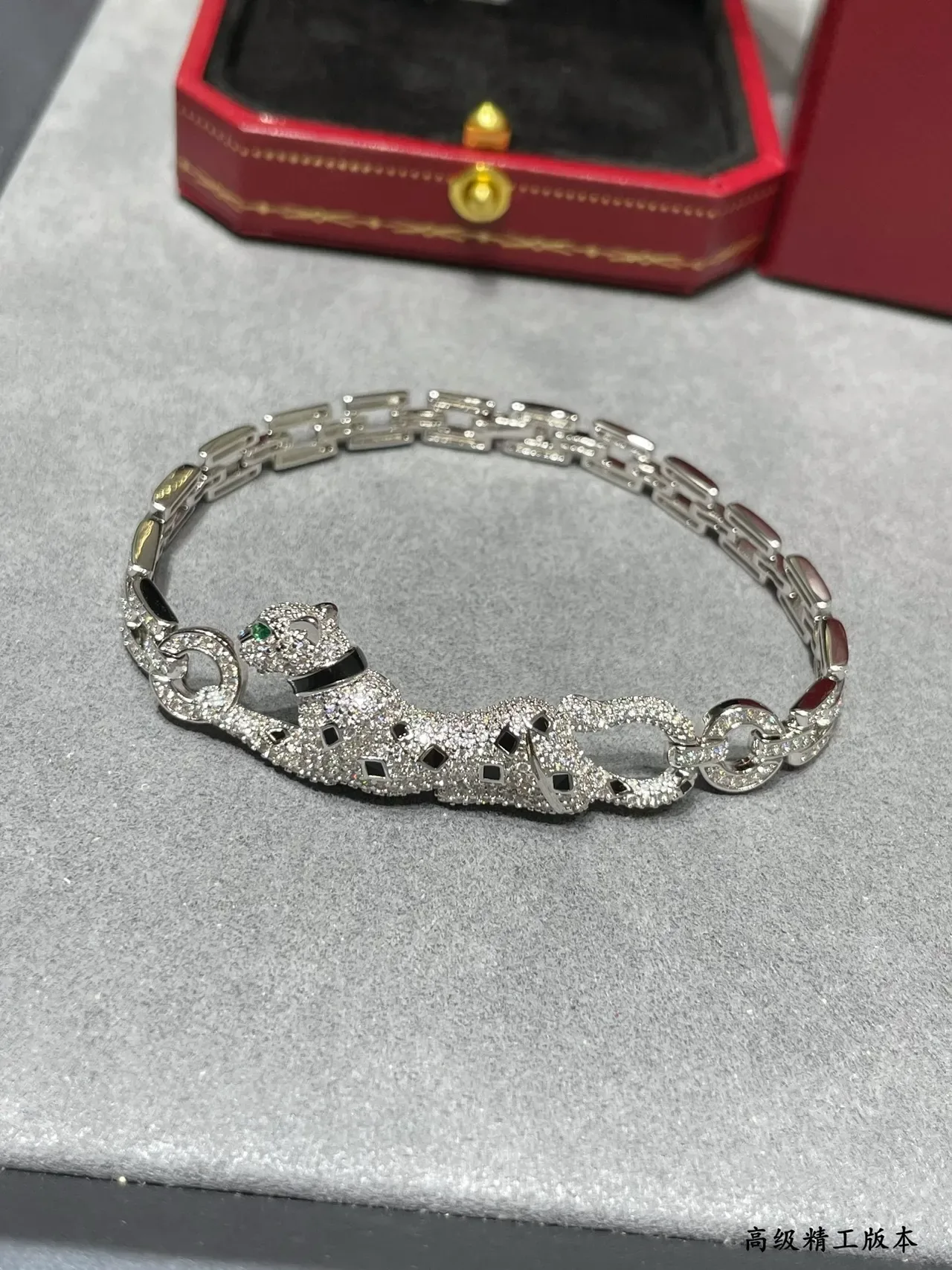 Pulsera Cartier Panthère diamantes pavé Panther 5