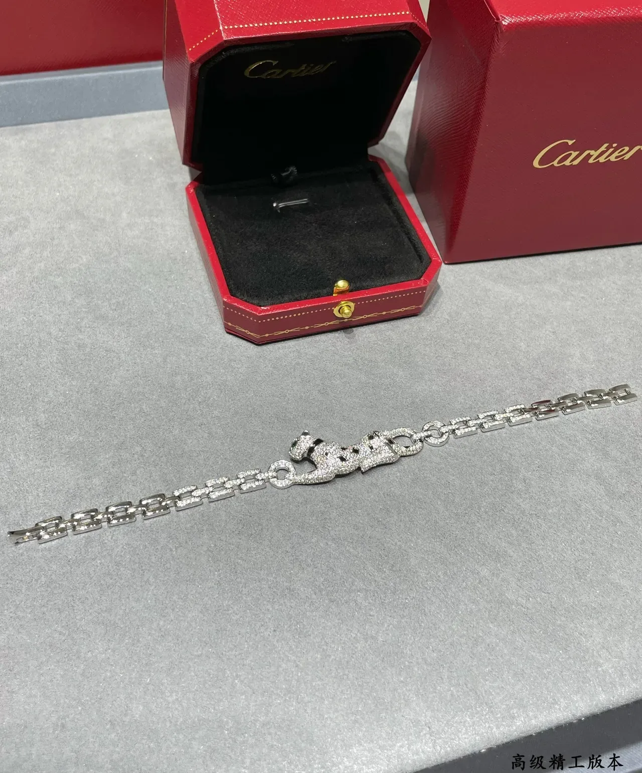 Pulsera Cartier Panthère diamantes pavé Panther 7
