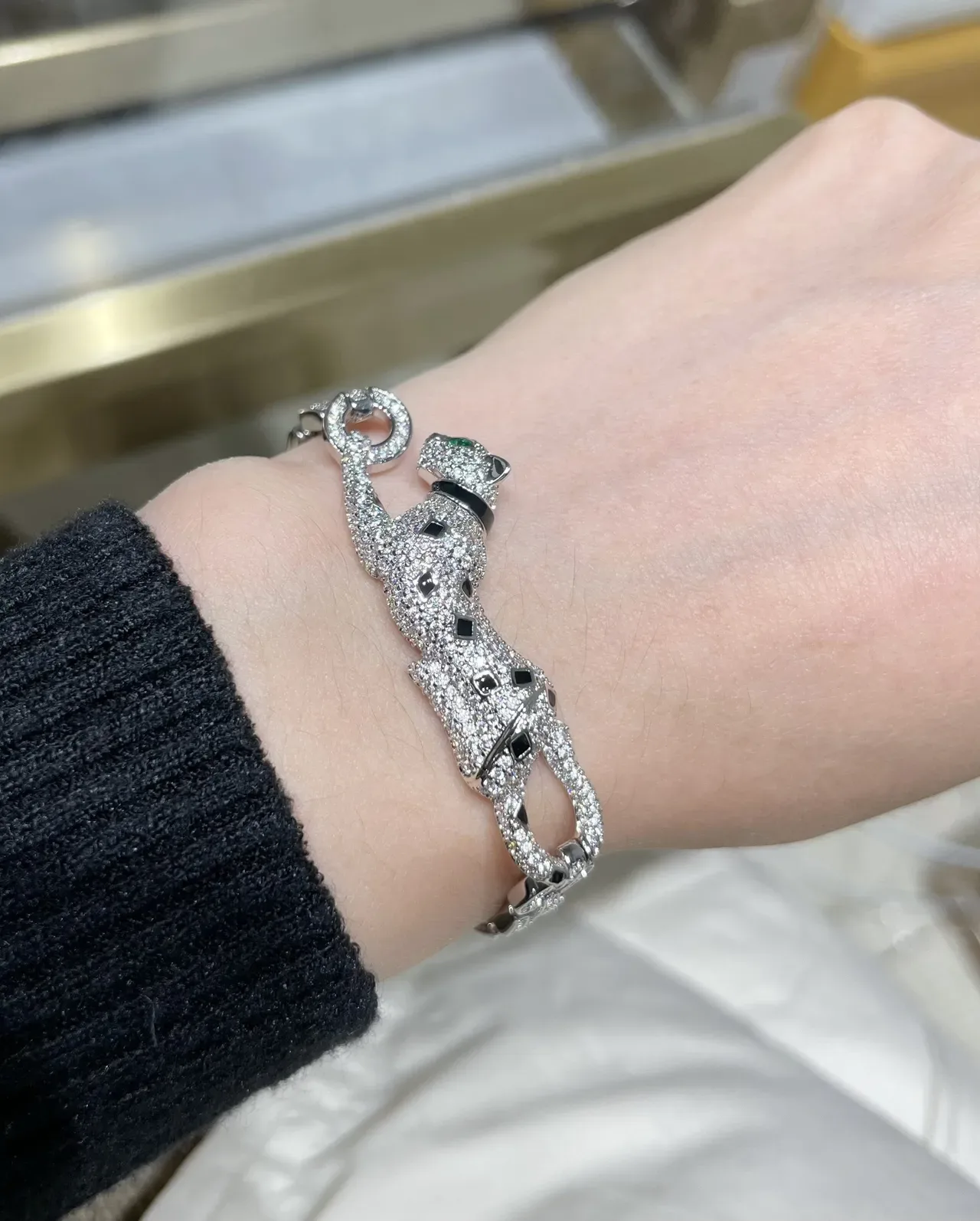 Pulsera Cartier Panthère diamantes pavé Panther 8