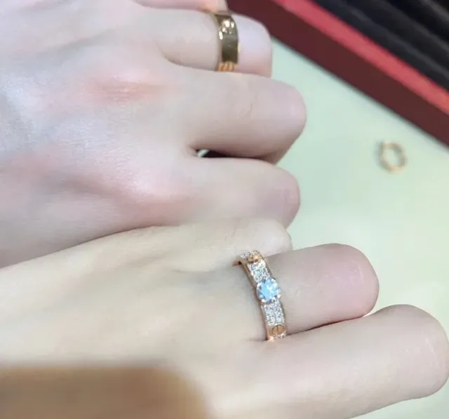 Cartier Red Gold Paved Diamond Bands Central Round Stone Ring 2