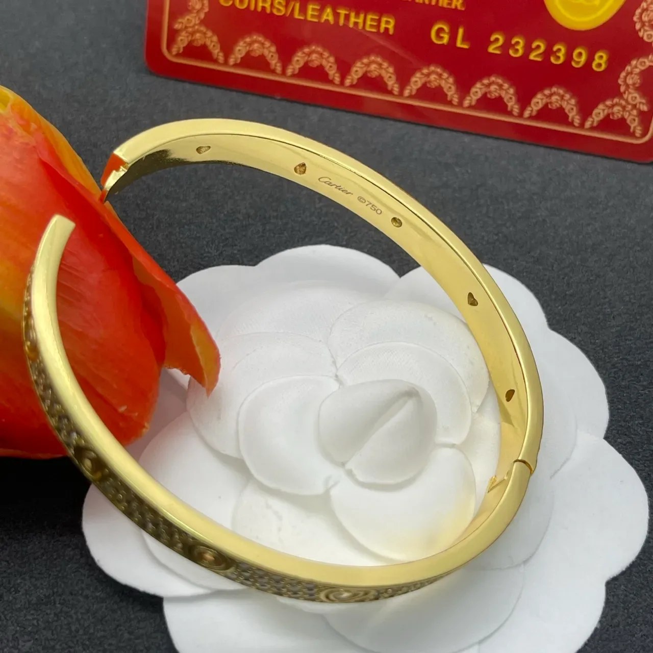 Cartier-Style Pavé Cristal Corazón Oval Brazalete 3