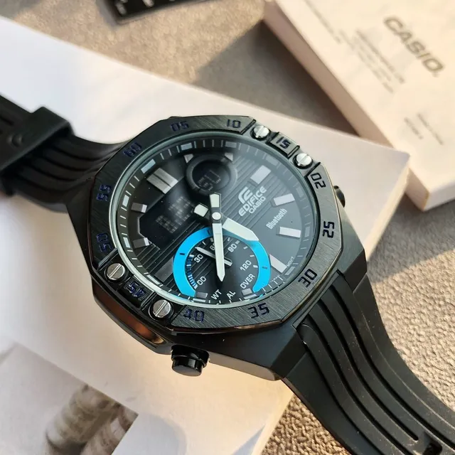 Casio Edifice Chronograph Bluetooth 黑色蓝色树脂表壳 纹理橡胶表带 运动手表 3