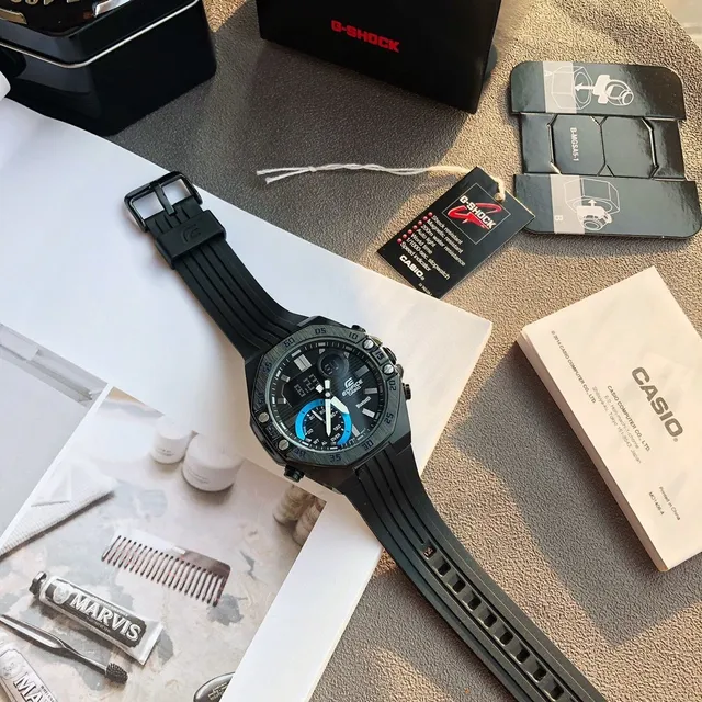 Casio Edifice Chronograph Bluetooth 黑色蓝色树脂表壳 纹理橡胶表带 运动手表 6