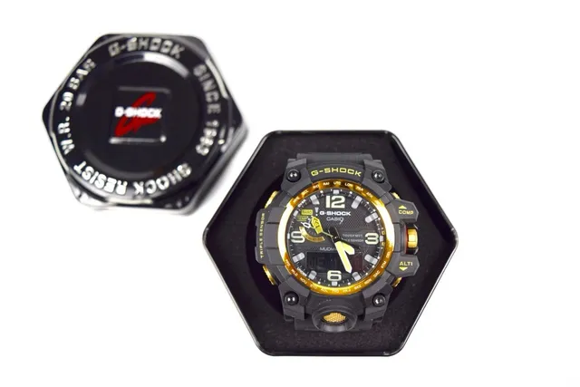Casio G-Shock Mudmaster काला और सोना स्पोर्ट्स वॉच 4