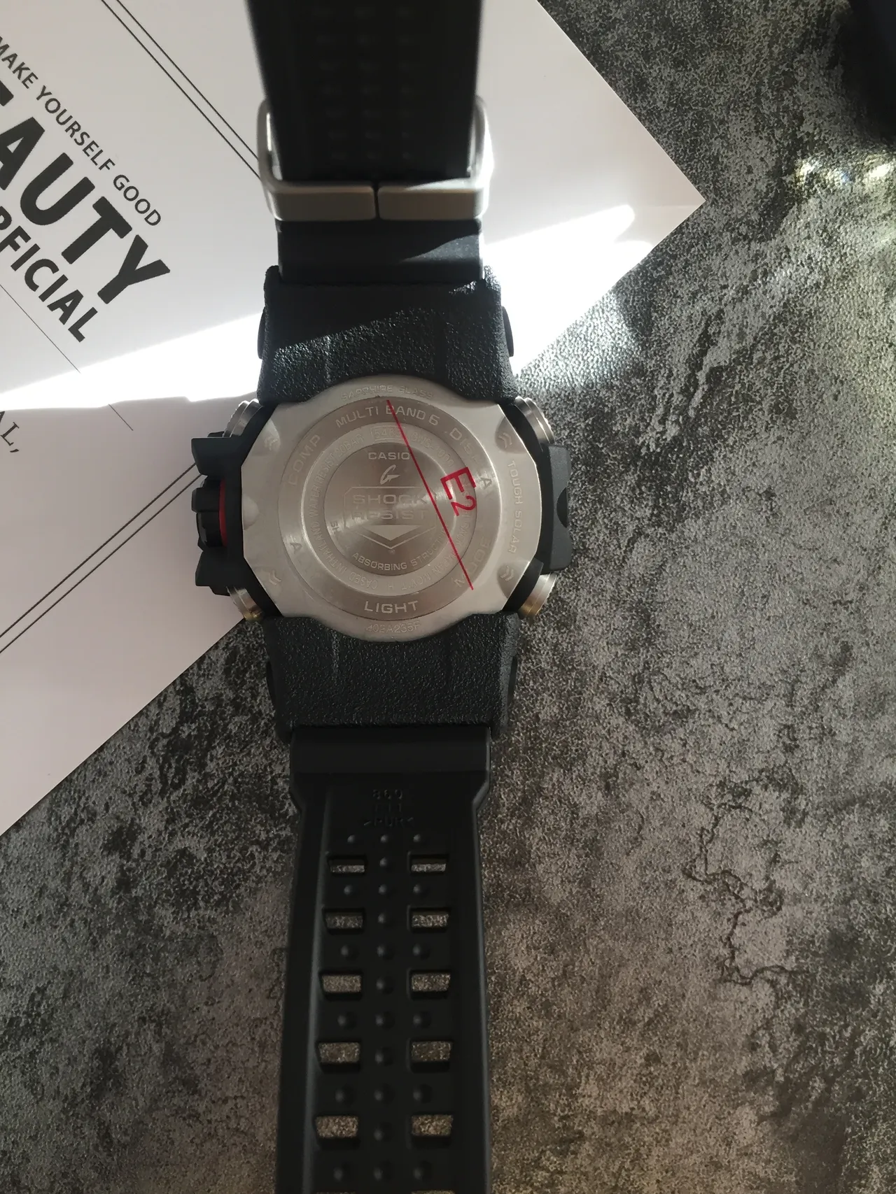 Casio G-Shock Mudmaster Triple Sensor ساعة رياضية سوداء وذهبية 6