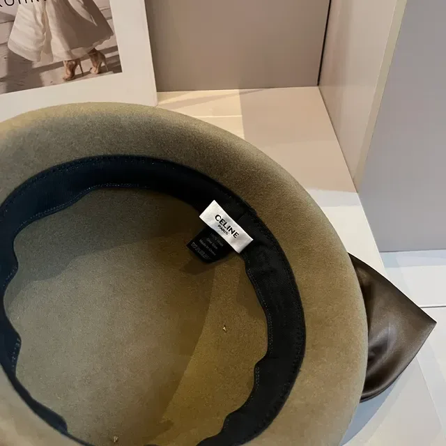 Celine Beret Beige Marron Feutre Satin Ruban Nœud 10