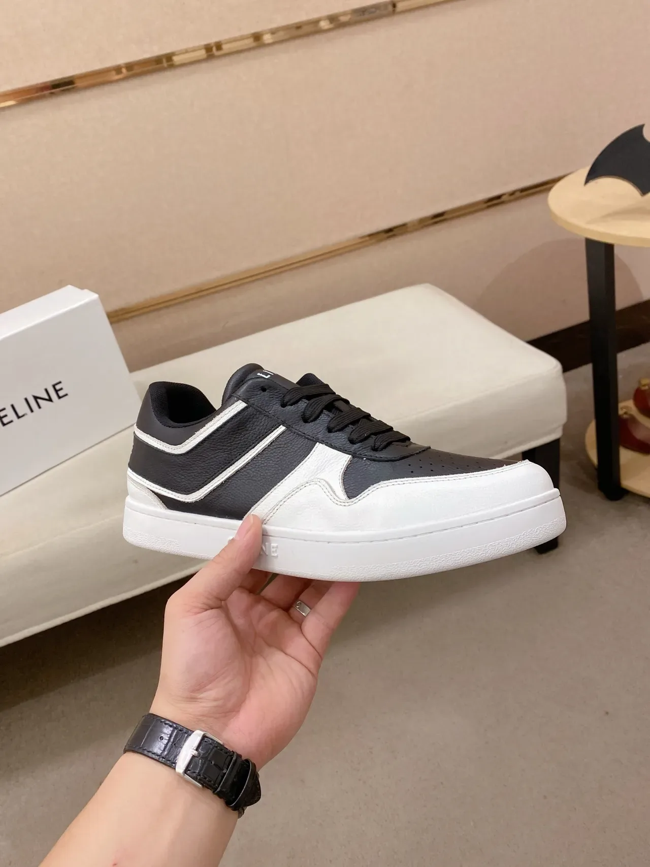 Celine CT-01 حذاء رياضي أسود وأبيض من الجلد بانلد للأسلوب الحياتي 5