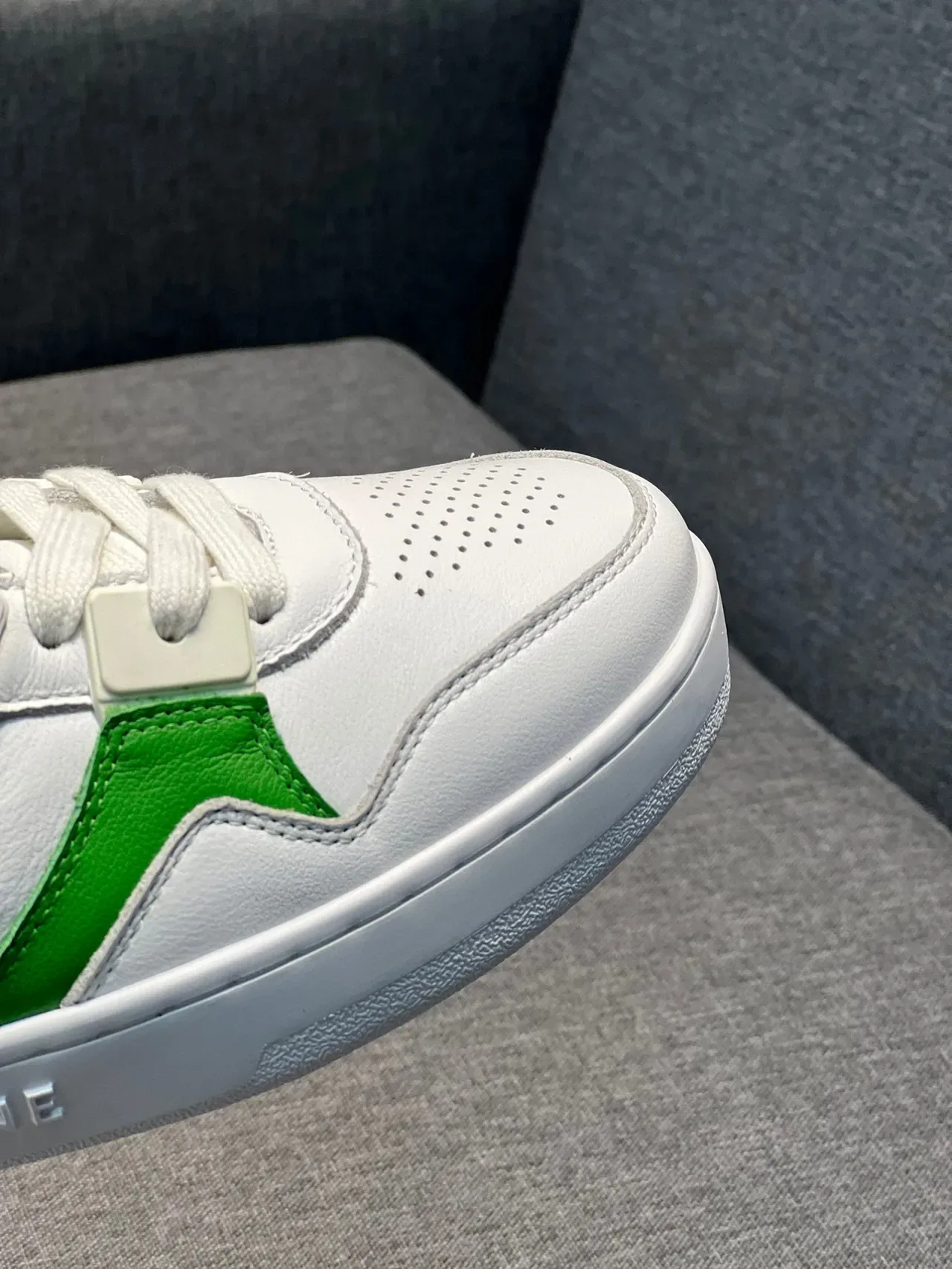 Celine CT-01 Sneakers Lifestyle en Cuir Blanc et Vert 4