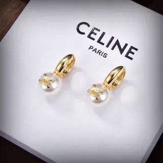 Celine Triomphe मोती ड्रॉप ईयररिंग्स