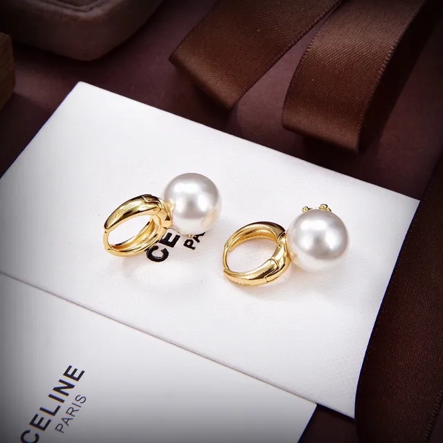 Celine Triomphe أقراط لؤلؤ قطرة 2