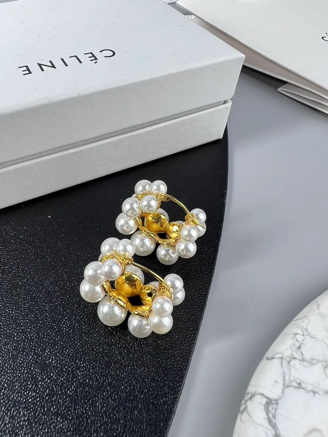 Céline Perles Blanches et Argentées Cluster Bijoux Métal 7