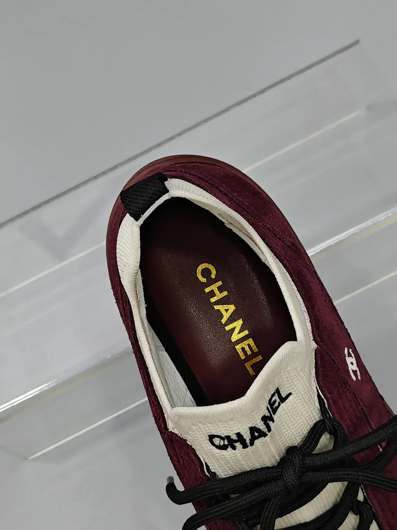 Chanel 酒红色 白色 麂皮 鞋面 针织 领 生活方式 运动鞋 2