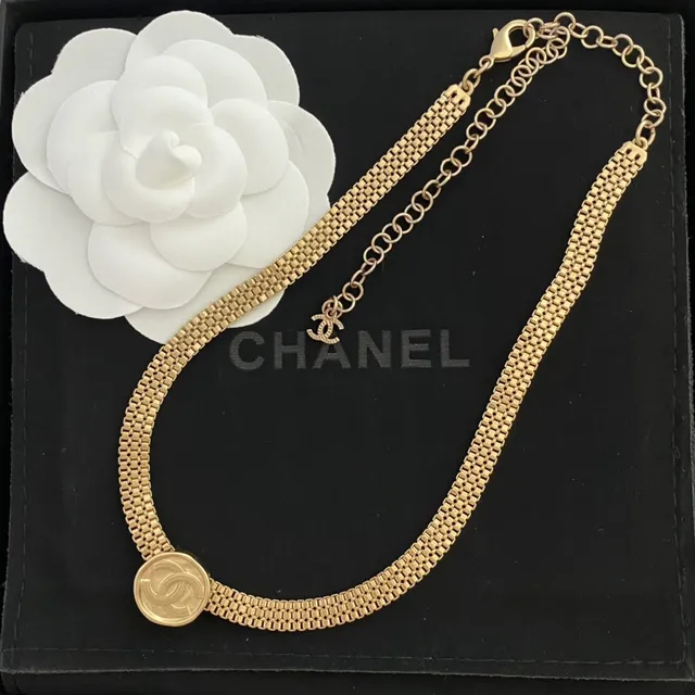 Chanel Camellia colar tom dourado flor branca colar 9