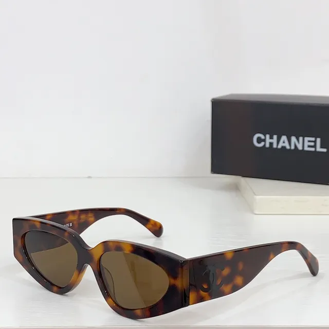 Chanel Gafas de Sol Cat-Eye de Dos Tonos Navy y Naranja 4
