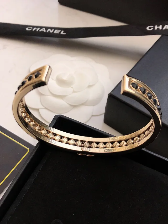 Chanel CC bracelet or noir rigide manchette pavé cristal bande bracelet 7