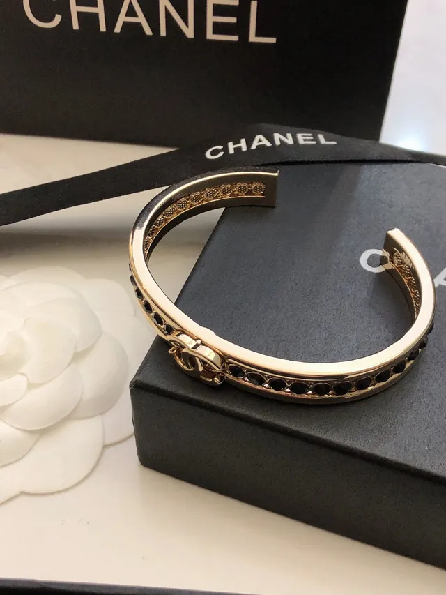 Chanel CC bracelet or noir rigide manchette pavé cristal bande bracelet 8
