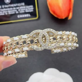 Chanel CC سوار ذهب أبيض سلسلة ارتباط منحنية إدراجات راتنج سوار