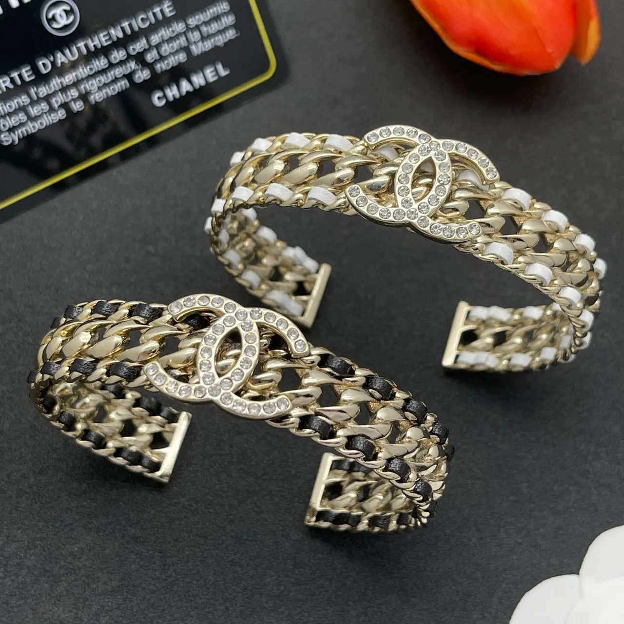 Chanel CC Pulseira Ouro Branco Corrente de Eslabões Curvos Inserções de Resina Pulseira 2