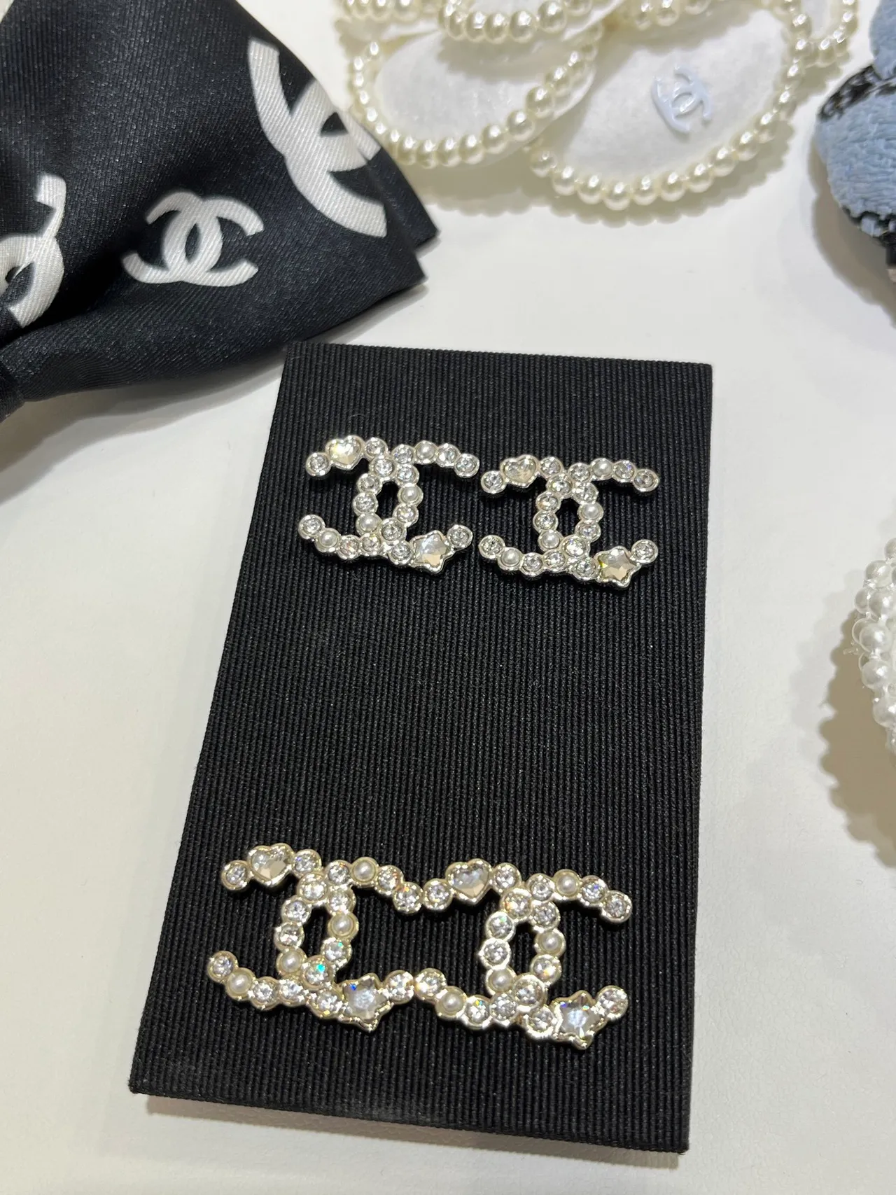 Chanel CC Cristal et Perle Boucles d'oreilles Stud 3