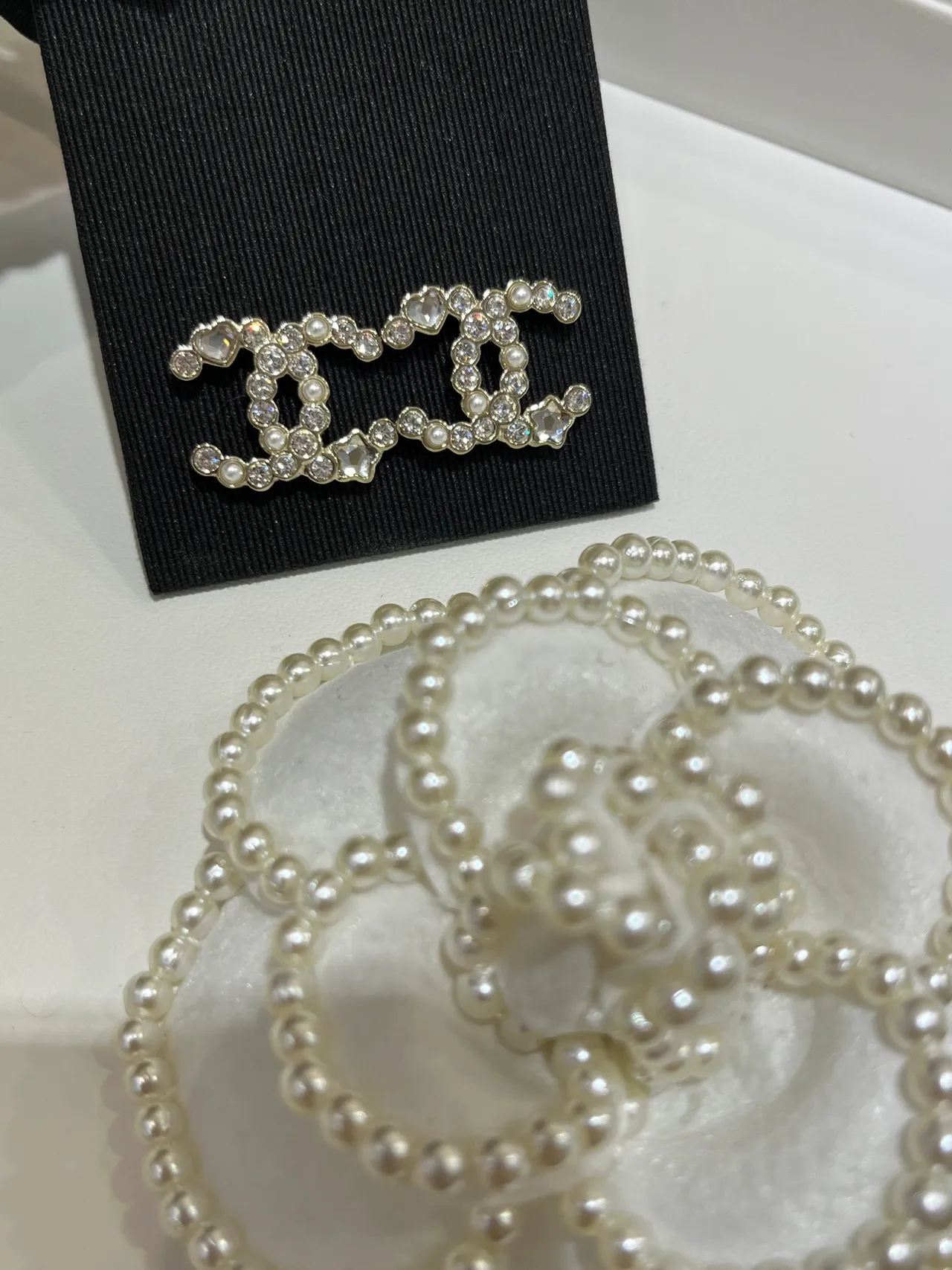 Chanel CC Cristal et Perle Boucles d'oreilles Stud 4