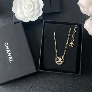 Chanel CC Logo Necklace قلادة ذهبية سوداء سلسلة رابطة متشابكة
