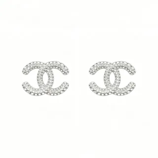 Chanel CC Logo Pavé Crystal Stud أقراط