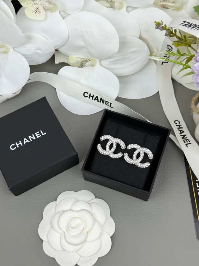 Chanel CC Logo Pavé Crystal Stud Earrings 4