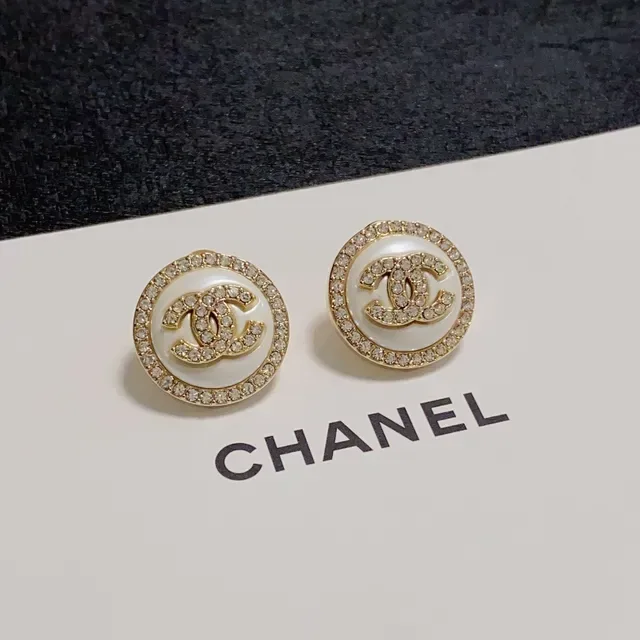 Chanel Boucles d'Oreilles CC Logo Stud Or Blanc Circulaire Cristal Incrusté Halo 5