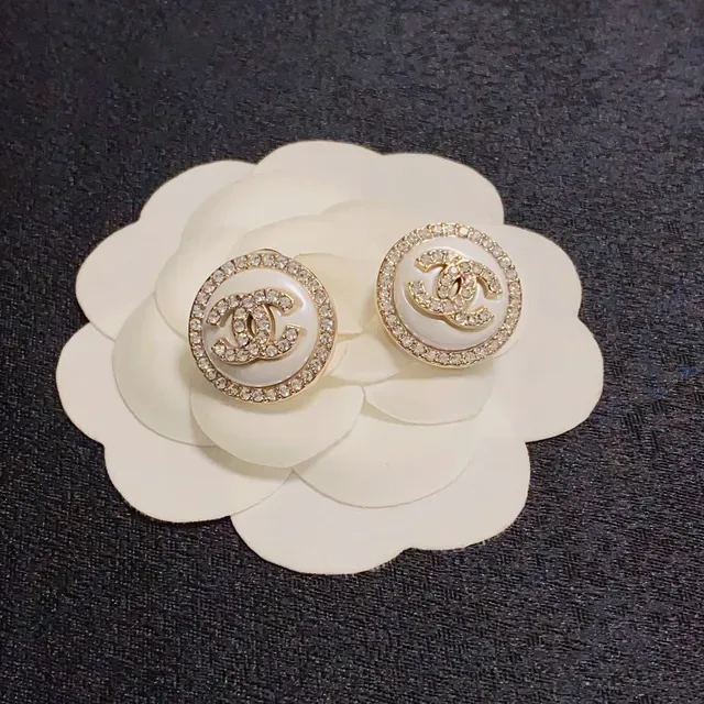 Chanel Boucles d'Oreilles CC Logo Stud Or Blanc Circulaire Cristal Incrusté Halo 7