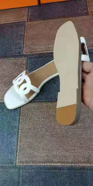Chanel CC Slide أبيض شعار متشابك صندل كاجوال 2