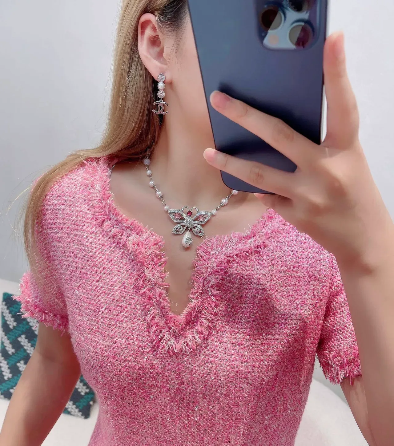 Chanel Boucles d'oreilles pendantes CC Logo Perles et Cristaux 2