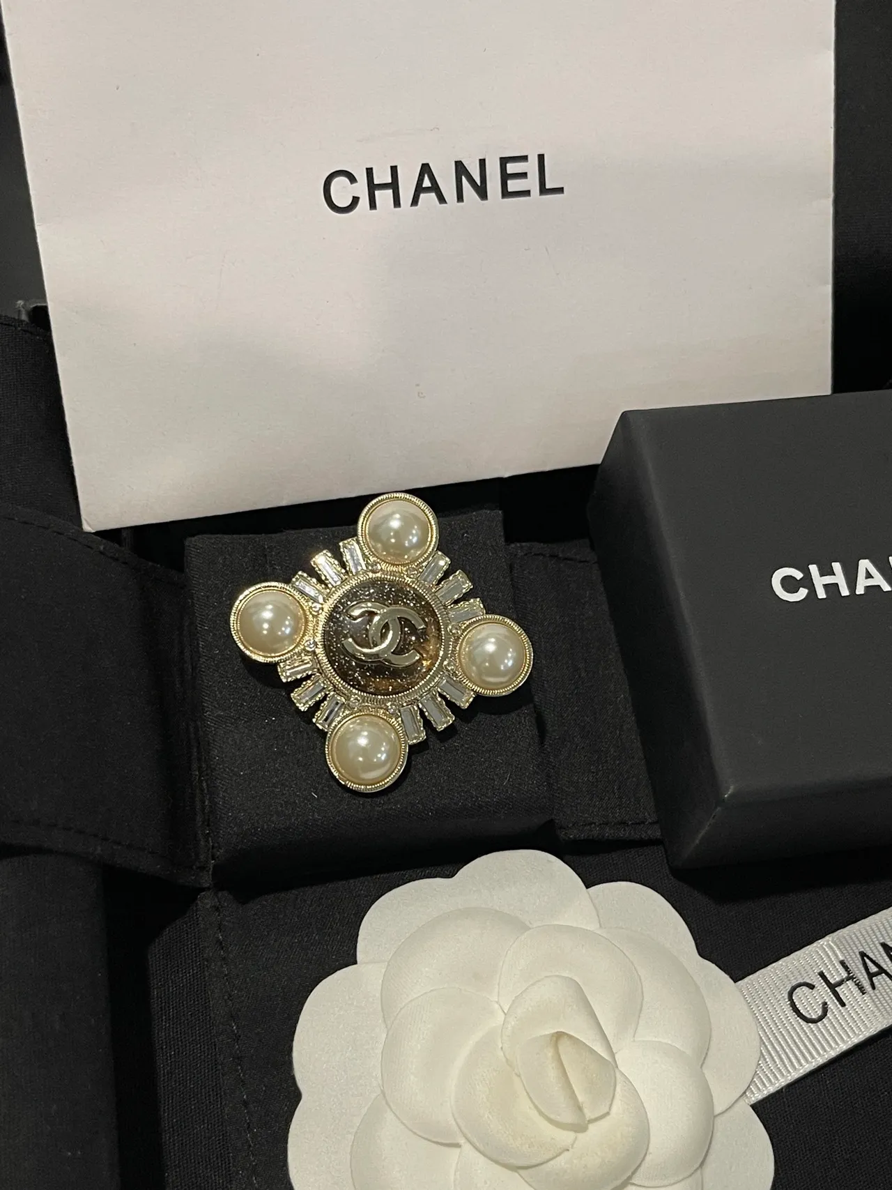 Chanel Gold Beige Cross-Shaped Pearl-Embellished Brooch 7
