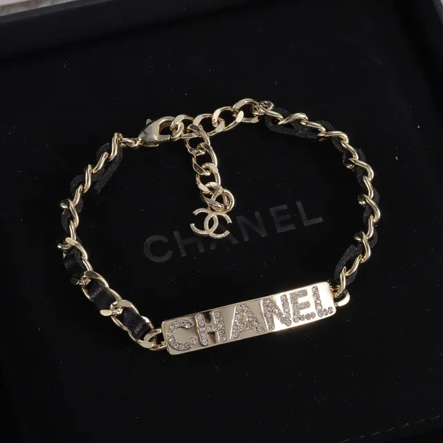 Chanel Plaque 手链 金黑 扭链 皮革包裹链节 手链 5